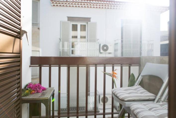 Central Funchal Apartment - Garden - Free Parking & Ac Екстериор снимка